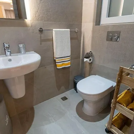 Luxury 3Br In Marsascala With Balcony & Private Yard Apartment Marsaskala Exterior photo