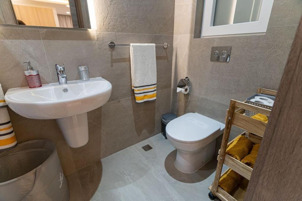 Appartement Luxury 3br In Marsascala With Balcony & Private Yard