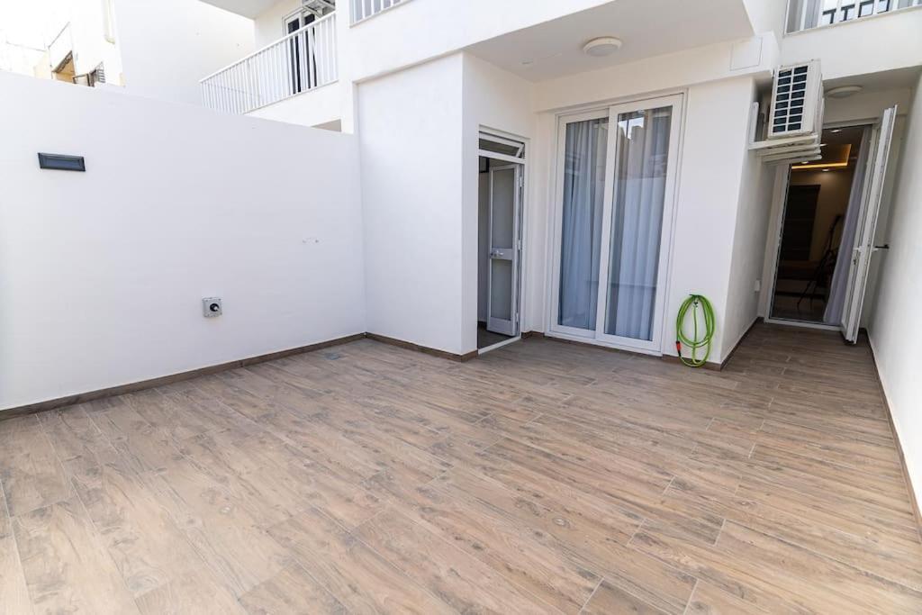 Luxury 3br In Marsascala With Balcony & Private Yard * Marsaskala
